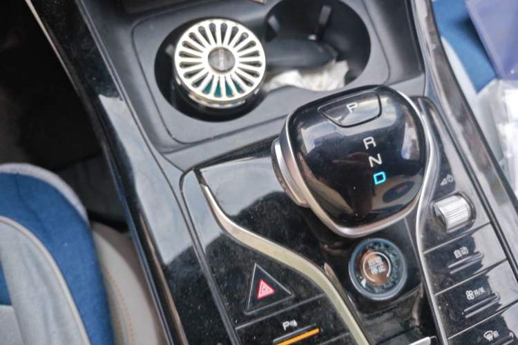 Used BYD Qin PLUS 2023 Champion Edition DM-i 55KM Leading Model Gear Lever
