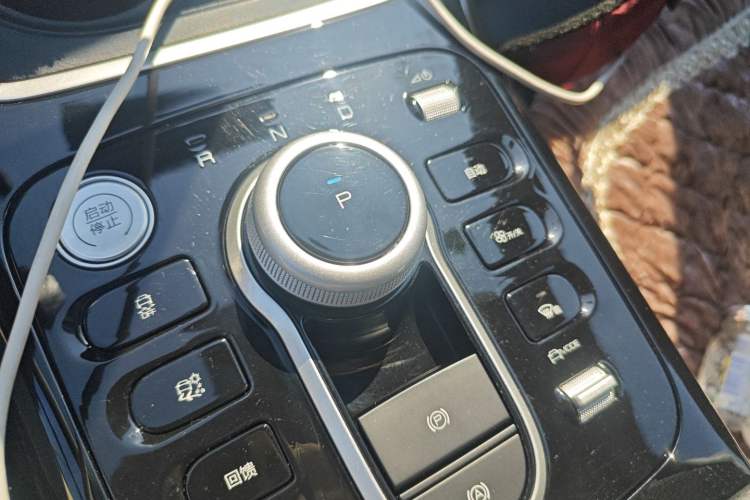 Used BYD Qin PLUS 2023 EV 510KM Travel Edition Gear Lever