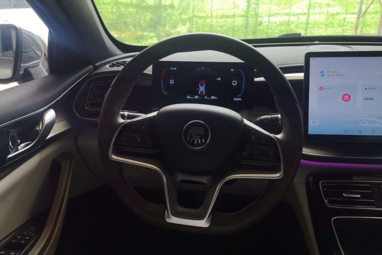 Used BYD Qin PLUS 2023 Champion Edition DM-i 120KM Excellence Model Steering Wheel