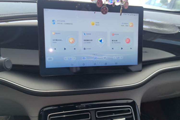 Used BYD Qin PLUS 2023 Champion Edition EV 420KM Leading Model Audio And AC Panel