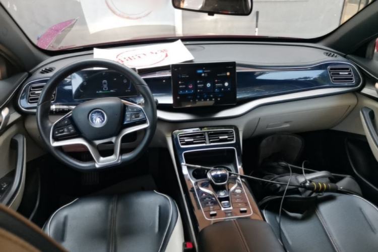 Used BYD Qin PLUS 2023 Champion Edition EV 510KM Leading Model Center Console