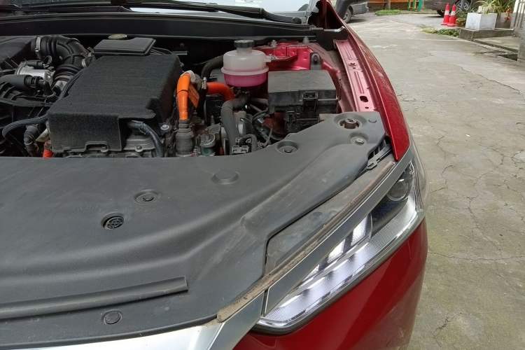 Used BYD Qin PLUS 2023 Champion Edition DM-i 55KM Leading Model Engine Bay Left