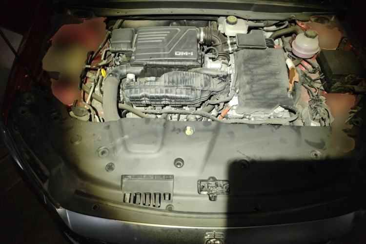 Used BYD Qin PLUS 2023 Champion Edition DM-i 120KM Beyond Model Engine Bay