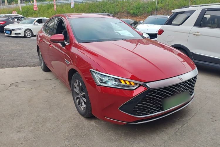 Used BYD Qin PLUS 2023 Champion Edition DM-i 55KM Leading Model Front Right 45 Deg