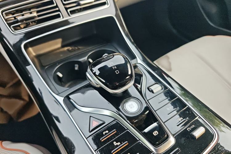 Used BYD Qin PLUS 2023 Champion Edition EV 610KM Excellence Model Gear Lever