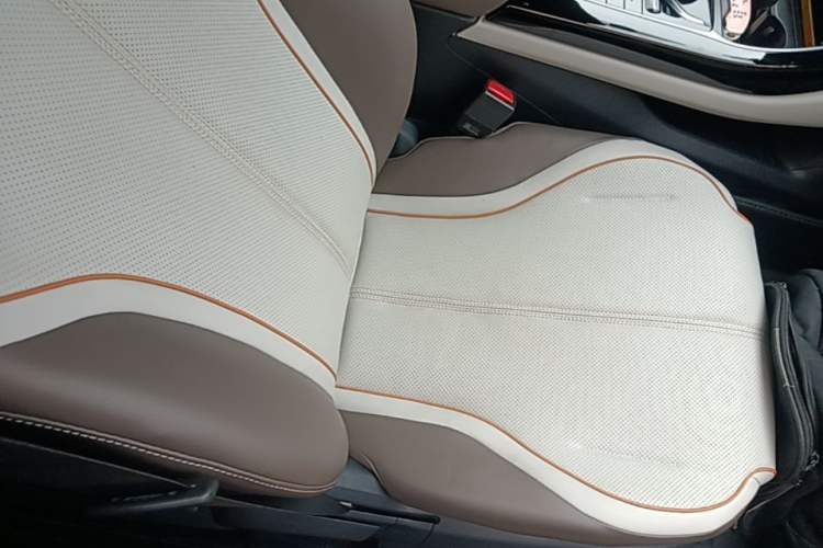Used BYD Qin PLUS 2023 Champion Edition DM-i 120KM Excellence Model Right Front Seat