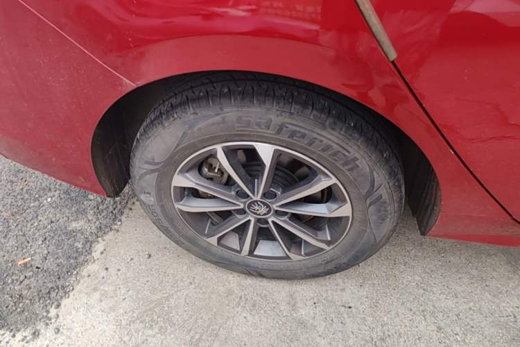 Used BYD Qin PLUS 2023 Champion Edition DM-i 55KM Leading Model Right Rear Wheel Hub