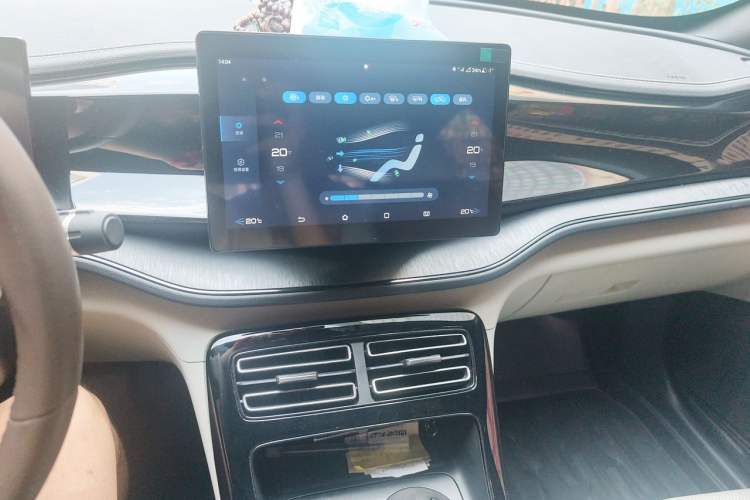 Used BYD Qin PLUS 2023 Champion Edition DM-i 55KM Leading Model Audio And AC Panel