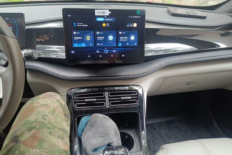 Used BYD Qin PLUS 2023 Champion Edition DM-i 55KM Leading Model Audio And AC Panel