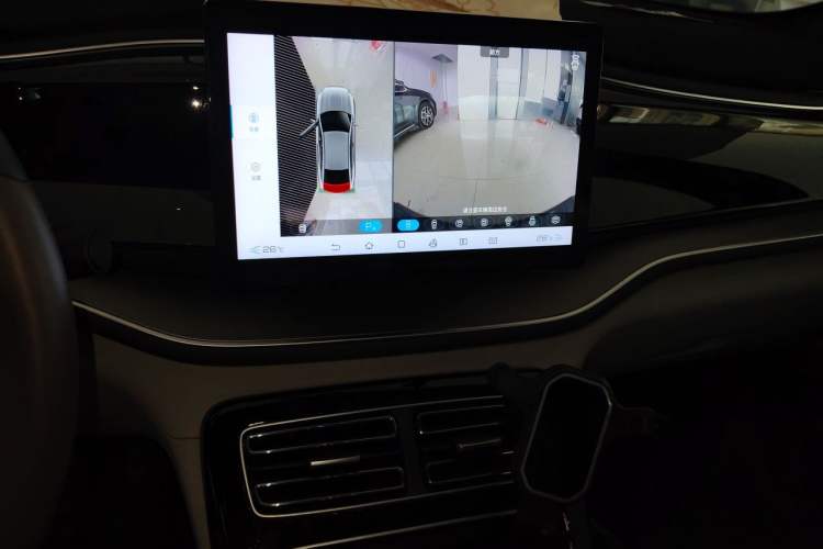 Used BYD Qin PLUS 2023 Champion Edition DM-i 55KM Superior Model Audio And AC Panel