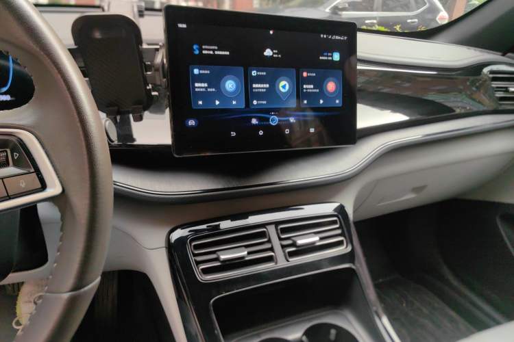 Used BYD Qin PLUS 2023 Champion Edition DM-i 55KM Leading Model Audio And AC Panel