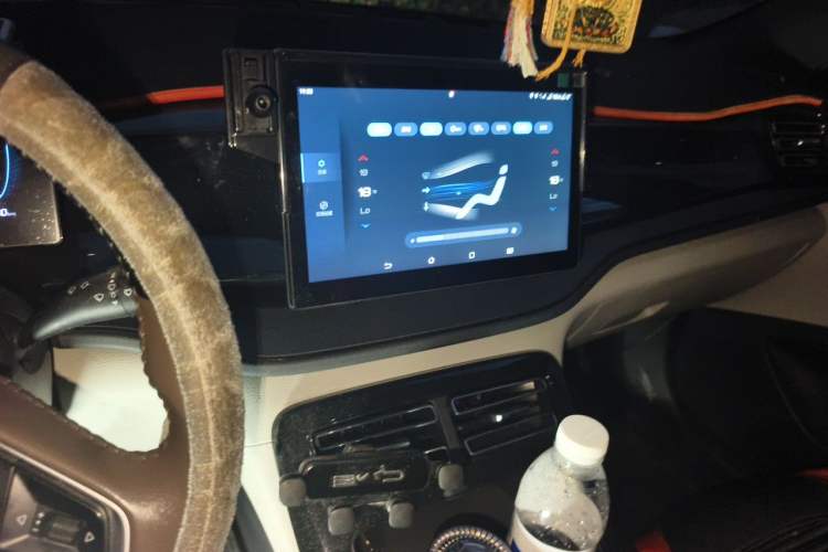 Used BYD Qin PLUS 2023 Champion Edition DM-i 55KM Leading Model Audio And AC Panel