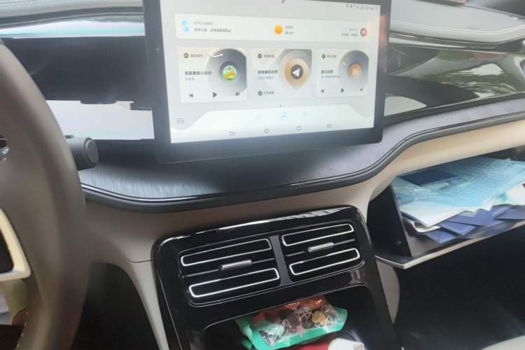 Used BYD Qin PLUS 2023 Champion Edition DM-i 55KM Leading Model Audio And AC Panel