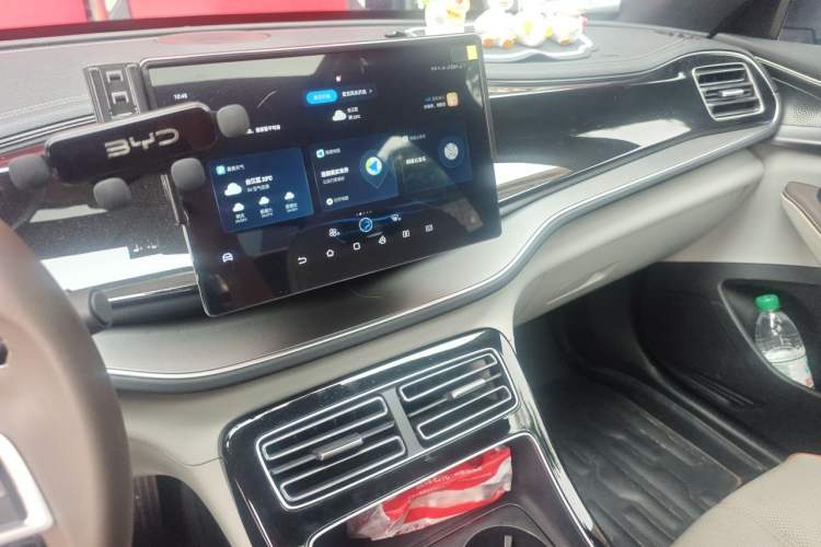 Used BYD Qin PLUS 2023 Champion Edition DM-i 55KM Superior Model Audio And AC Panel