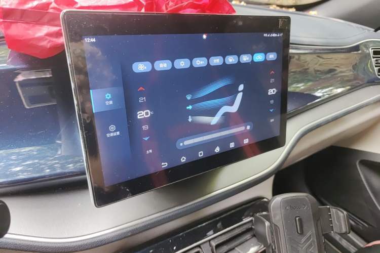 Used BYD Qin PLUS 2023 Champion Edition DM-i 120KM Leading Model Audio And AC Panel