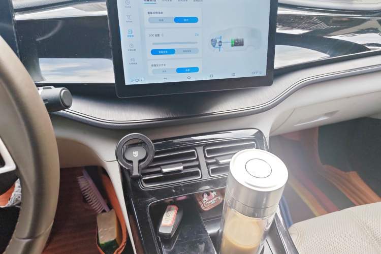 Used BYD Qin PLUS 2023 Champion Edition DM-i 55KM Leading Model Audio And AC Panel
