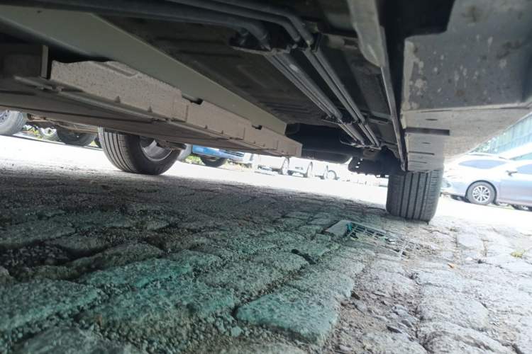 Used BYD Qin PLUS 2023 Champion Edition DM-i 55KM Superior Model Chassis Front Left
