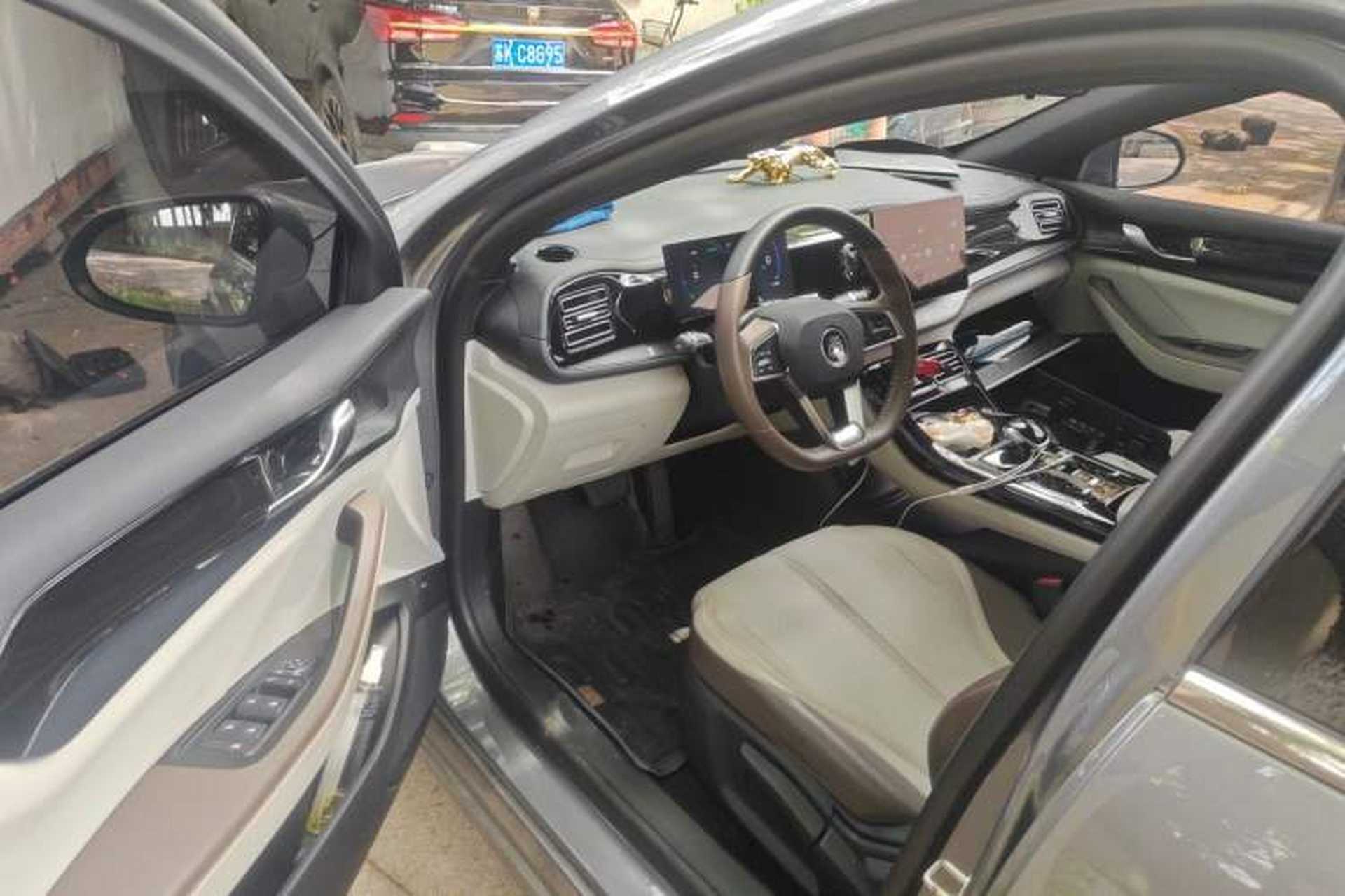 Used BYD Qin PLUS 2023 Champion Edition DM-i 55KM Leading Model Driver Seat