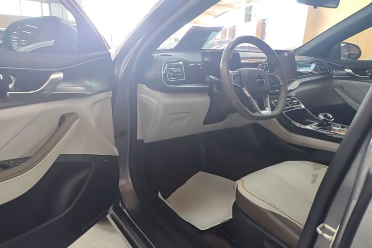 Used BYD Qin PLUS 2023 Champion Edition DM-i 120KM Leading Model Driver Seat