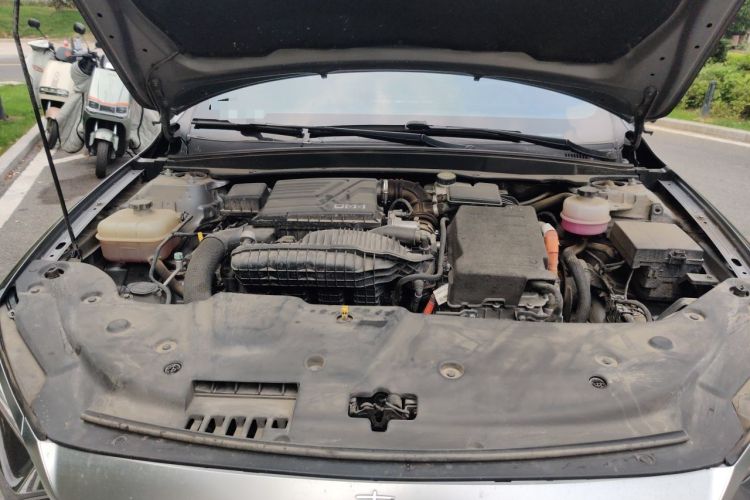 Used BYD Qin PLUS 2023 Champion Edition DM-i 120KM Leading Model Engine Bay