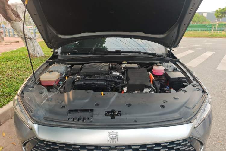 Used BYD Qin PLUS 2023 Champion Edition DM-i 55KM Leading Model Engine Bay