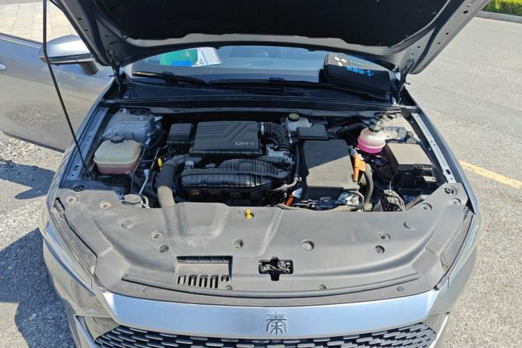 Used BYD Qin PLUS 2023 Champion Edition DM-i 55KM Superior Model Engine Bay