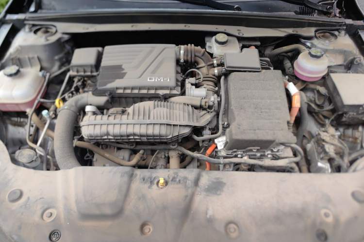 Used BYD Qin PLUS 2023 Champion Edition DM-i 55KM Leading Model Engine Bay