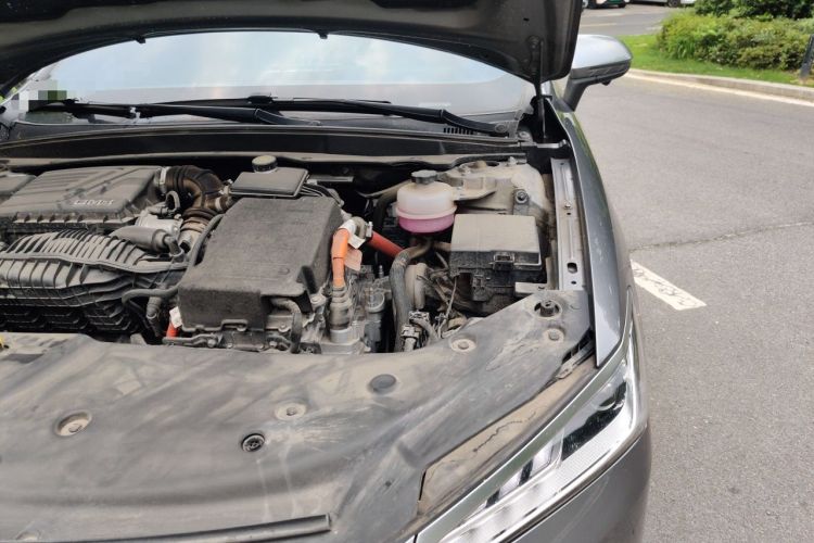 Used BYD Qin PLUS 2023 Champion Edition DM-i 120KM Leading Model Engine Bay Left