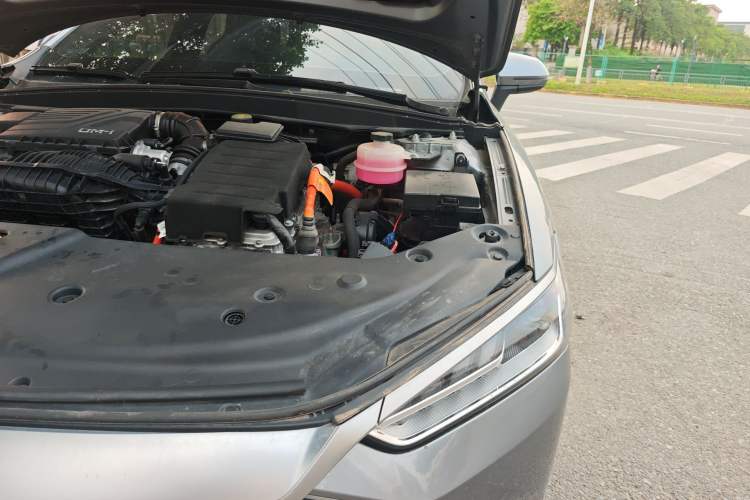Used BYD Qin PLUS 2023 Champion Edition DM-i 55KM Leading Model Engine Bay Left