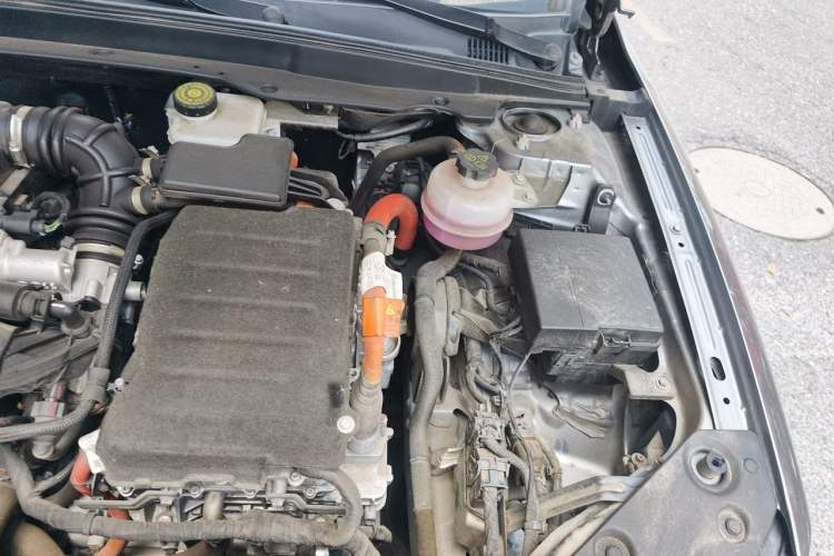 Used BYD Qin PLUS 2023 Champion Edition DM-i 55KM Leading Model Engine Bay Left