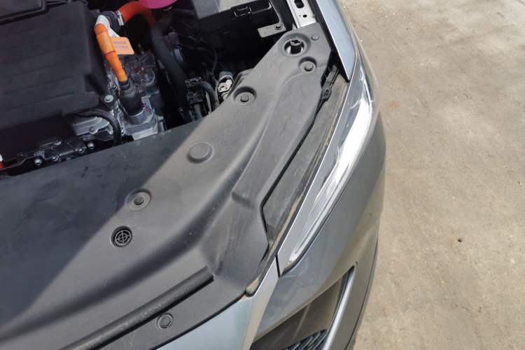 Used BYD Qin PLUS 2023 Champion Edition DM-i 55KM Leading Model Engine Bay Left