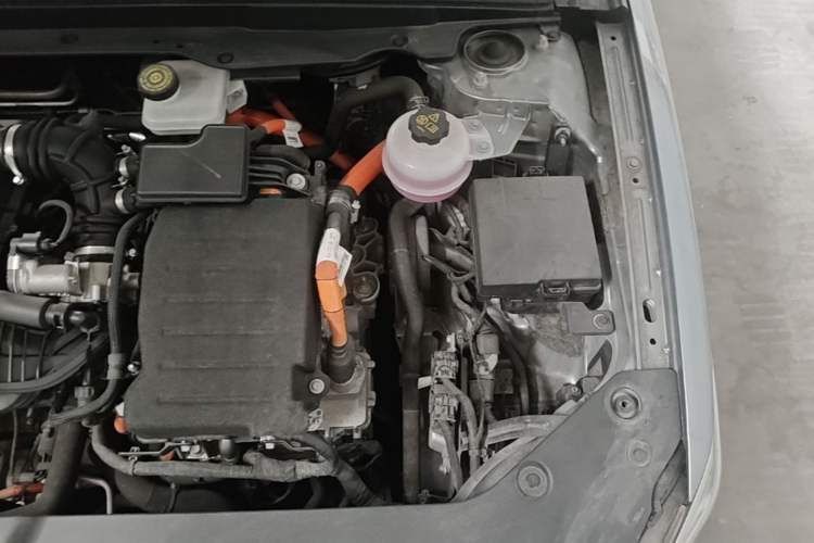Used BYD Qin PLUS 2023 Champion Edition DM-i 120KM Leading Model Engine Bay Left