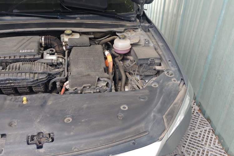 Used BYD Qin PLUS 2023 Champion Edition DM-i 120KM Leading Model Engine Bay Left