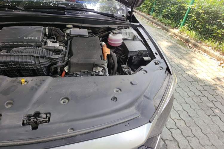 Used BYD Qin PLUS 2023 Champion Edition DM-i 120KM Leading Model Engine Bay Left