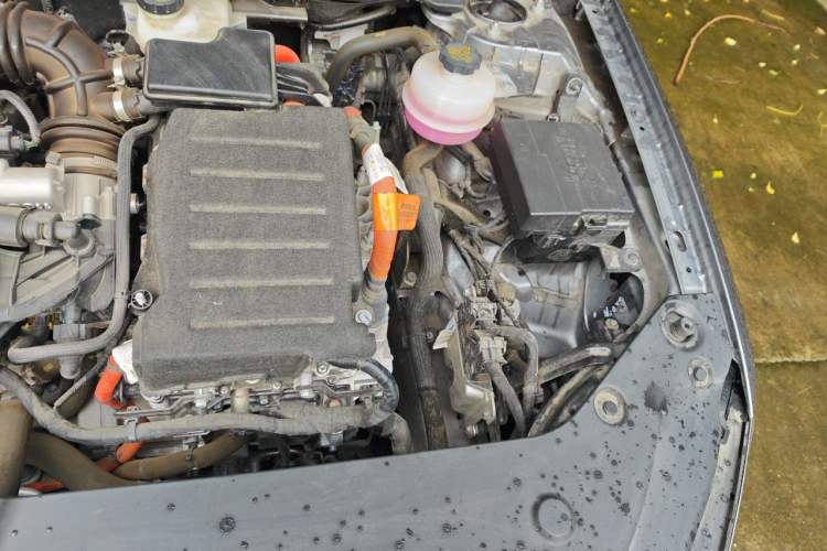 Used BYD Qin PLUS 2023 Champion Edition DM-i 55KM Leading Model Engine Bay Left