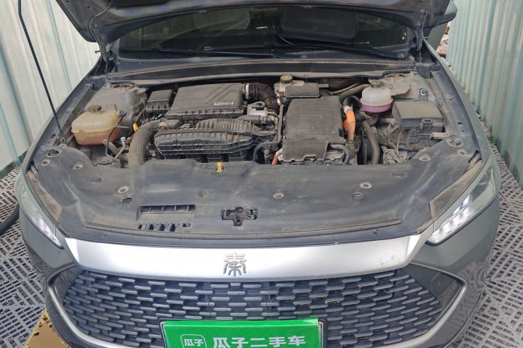 Used BYD Qin PLUS 2023 Champion Edition DM-i 120KM Leading Model Engine Bay
