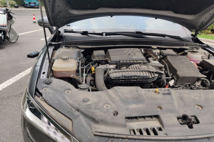 Used BYD Qin PLUS 2023 Champion Edition DM-i 120KM Leading Model Engine Bay Right