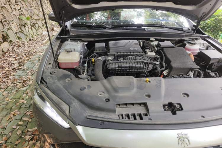 Used BYD Qin PLUS 2023 Champion Edition DM-i 120KM Leading Model Engine Bay Right