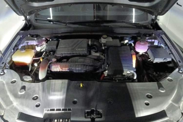 Used BYD Qin PLUS 2023 Champion Edition DM-i 55KM Superior Model Engine Bay
