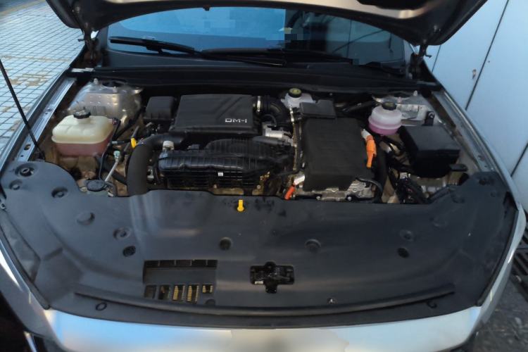 Used BYD Qin PLUS 2023 Champion Edition DM-i 120KM Beyond Model Engine Bay