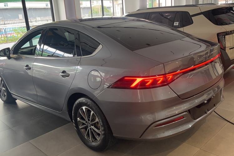 Used BYD Qin PLUS 2023 Champion Edition DM-i 55KM Leading Model Exterior 4