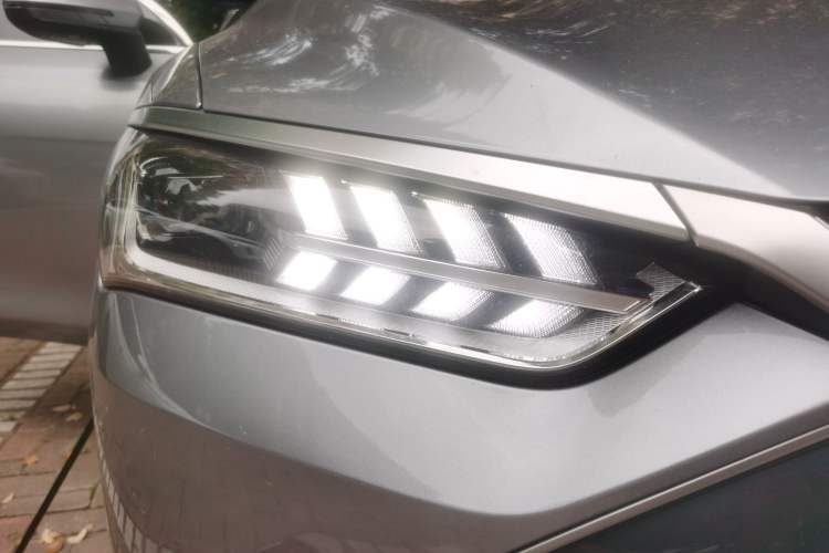 Used BYD Qin PLUS 2023 Champion Edition DM-i 120KM Beyond Model Exterior 6