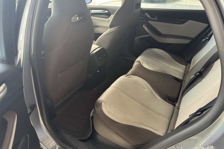 Used BYD Qin PLUS 2023 Champion Edition DM-i 55KM Leading Model Exterior 6