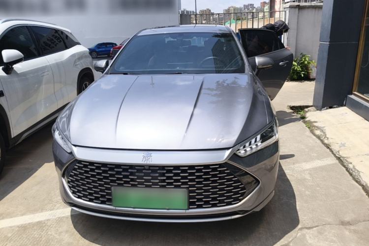Used BYD Qin PLUS 2023 Champion Edition DM-i 120KM Beyond Model Front