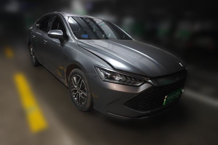 Used BYD Qin PLUS 2023 Champion Edition DM-i 55KM Superior Model Front Right 45 Deg