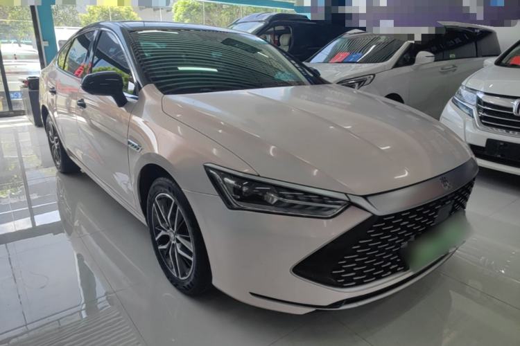 Used BYD Qin PLUS 2023 Champion Edition DM-i 120KM Excellence Model Front Right 45 Deg