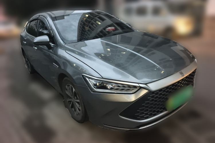 Used BYD Qin PLUS 2023 Champion Edition DM-i 55KM Leading Model Front Right 45 Deg