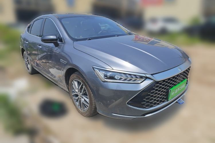 Used BYD Qin PLUS 2023 Champion Edition DM-i 120KM Leading Model Front Right 45 Deg