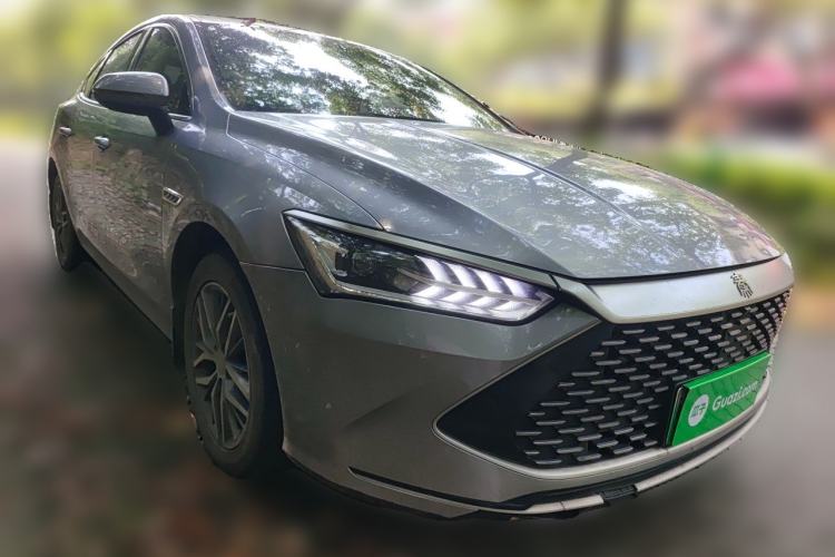 Used BYD Qin PLUS 2023 Champion Edition DM-i 120KM Leading Model Front Right 45 Deg