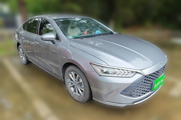 Used BYD Qin PLUS 2023 Champion Edition DM-i 55KM Leading Model Front Right 45 Deg
